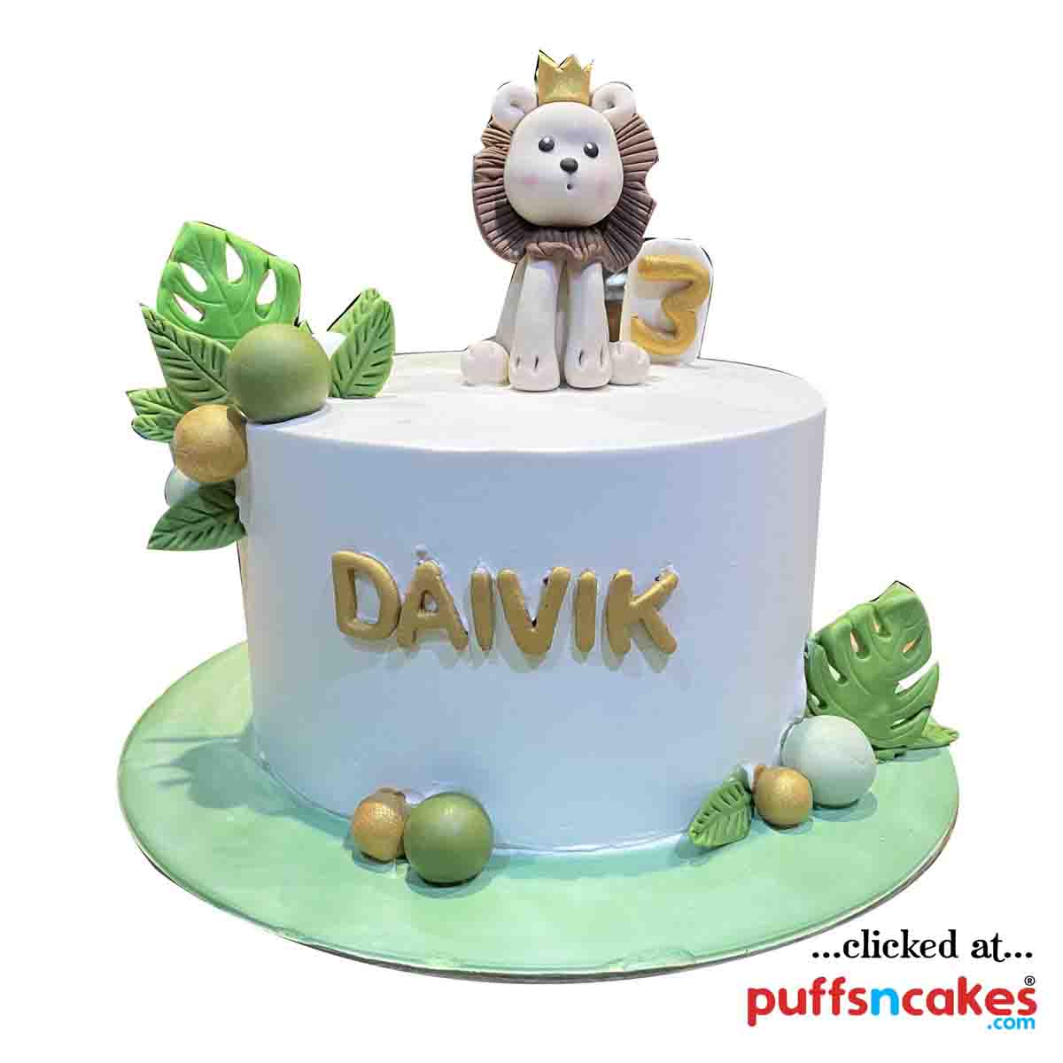 (1681) Animals Lion Theme Semi Fondant Cake